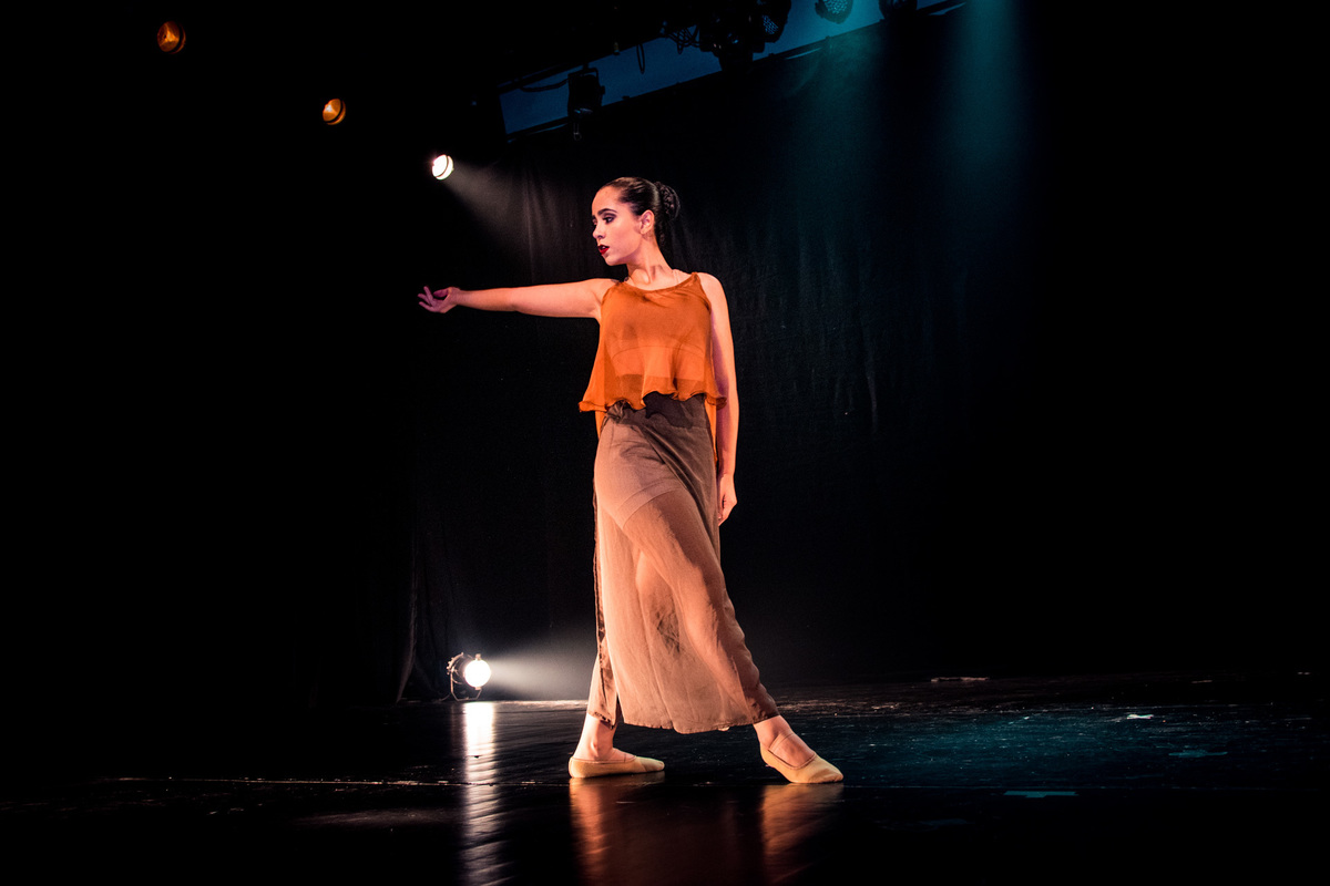 Bailarina Lorena Santana - Henrique Drobnievski