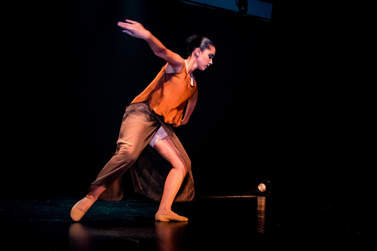 Bailarina Lorena Santana - Henrique Drobnievski