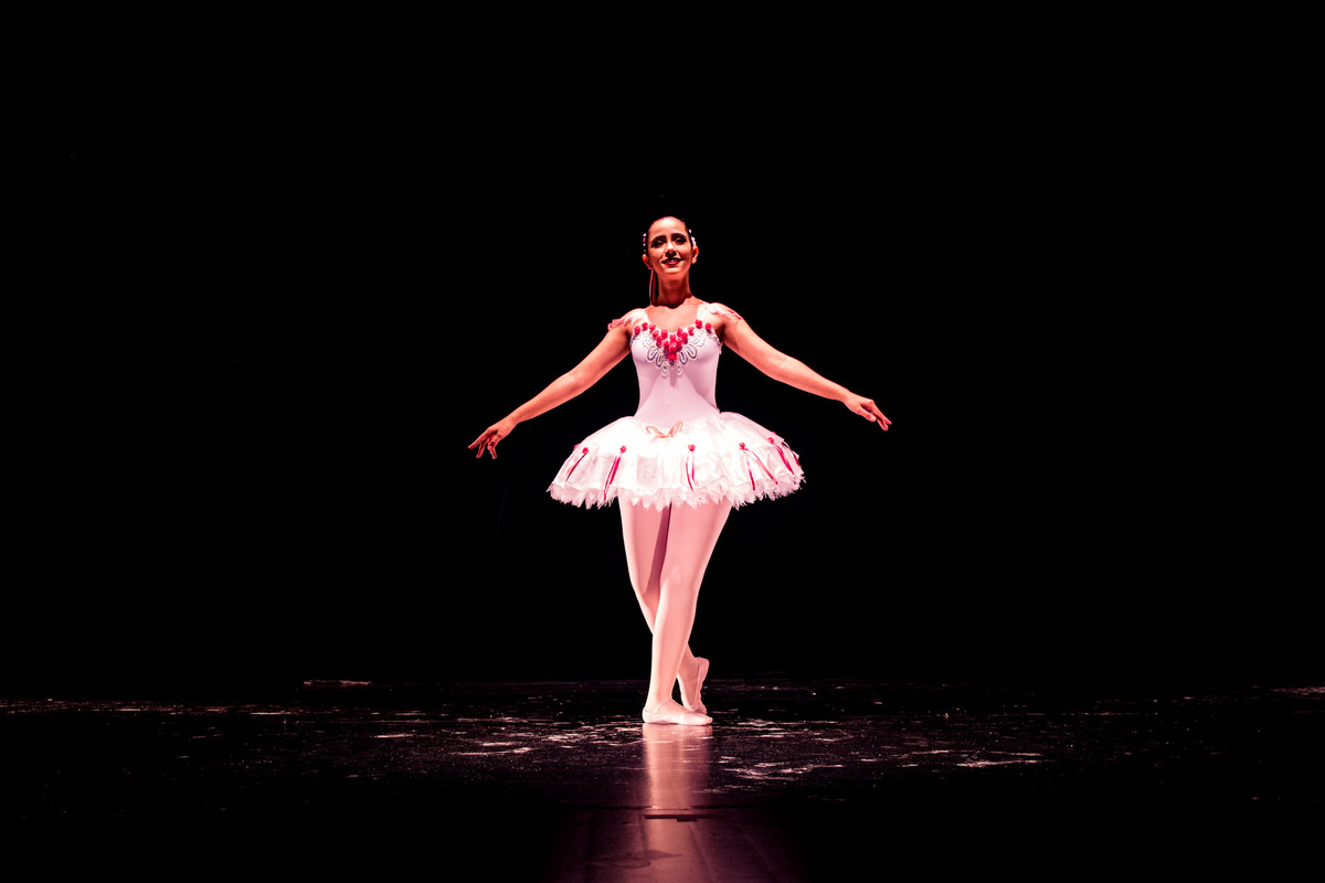 Bailarina Lorena Santana - Henrique Drobnievski