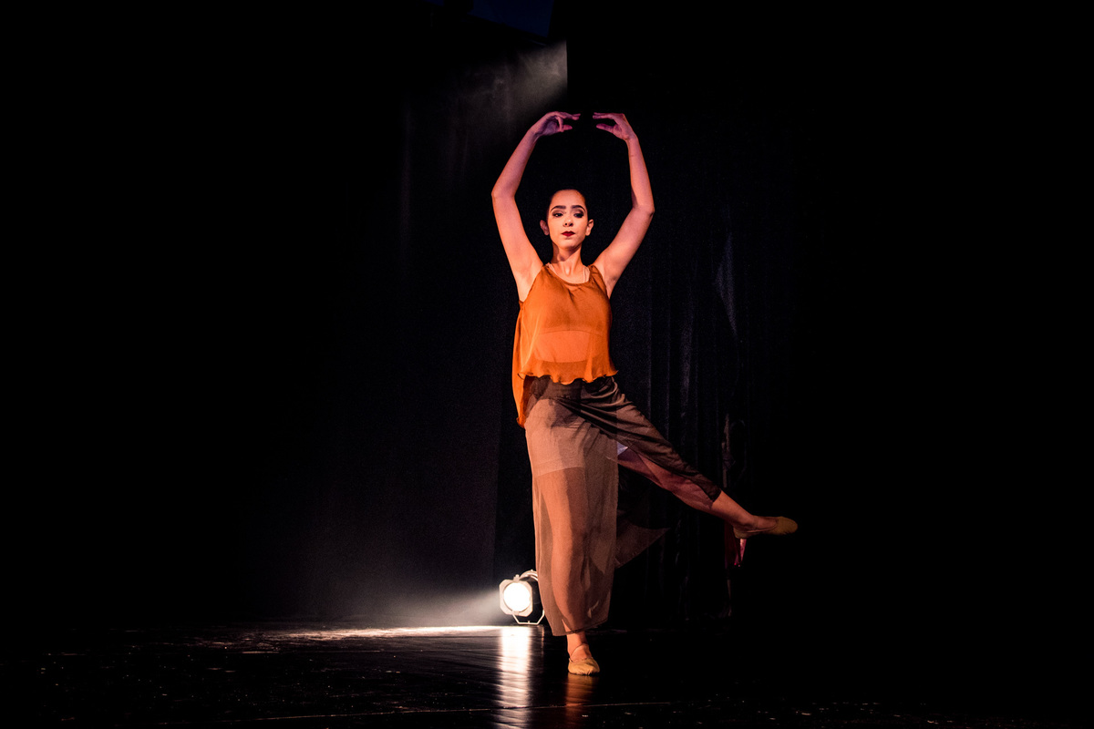 Bailarina Lorena Santana - Henrique Drobnievski