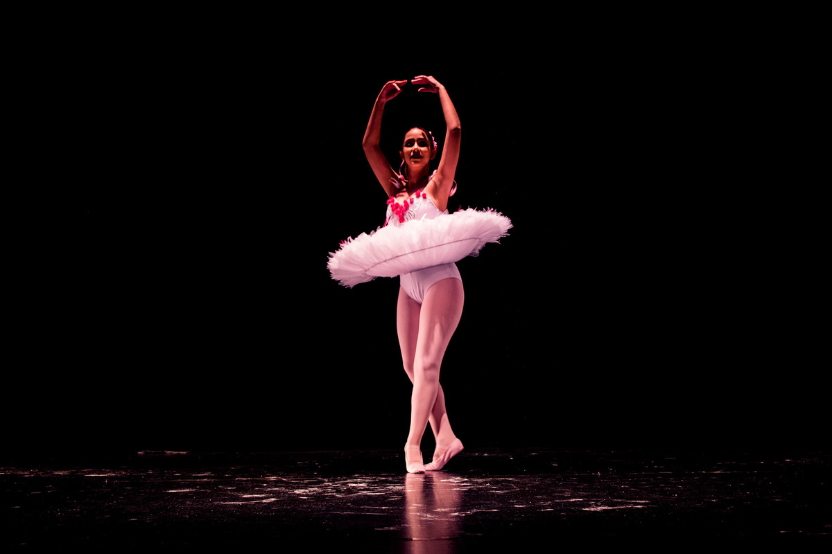 Bailarina Lorena Santana - Henrique Drobnievski