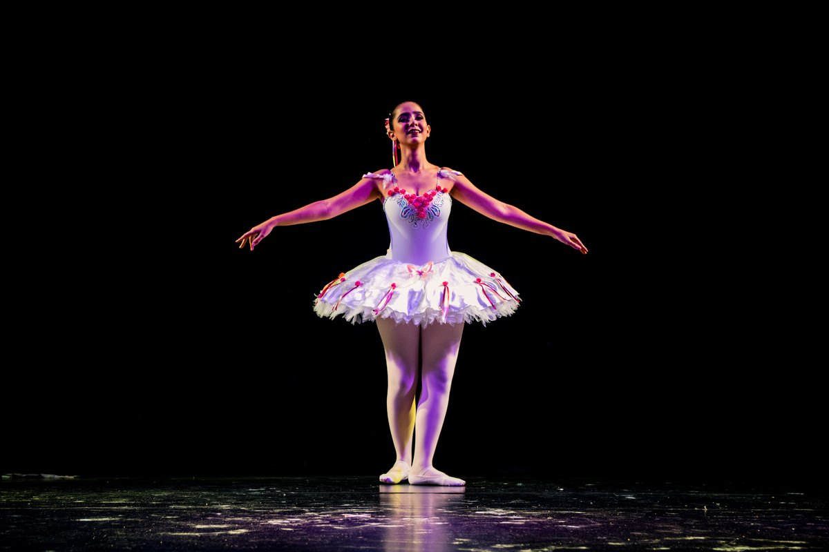 Bailarina Lorena Santana - Henrique Drobnievski