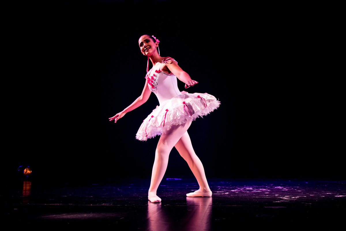 Bailarina Lorena Santana - Henrique Drobnievski