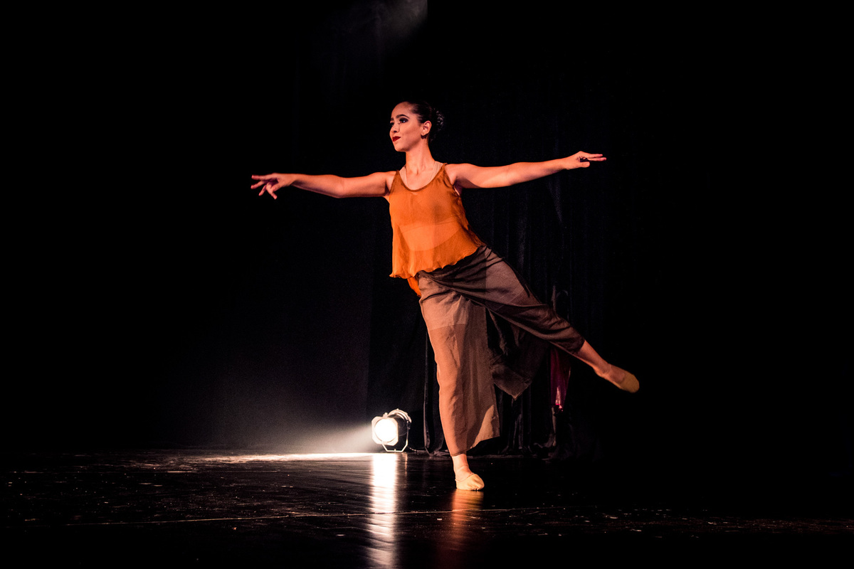 Bailarina Lorena Santana - Henrique Drobnievski