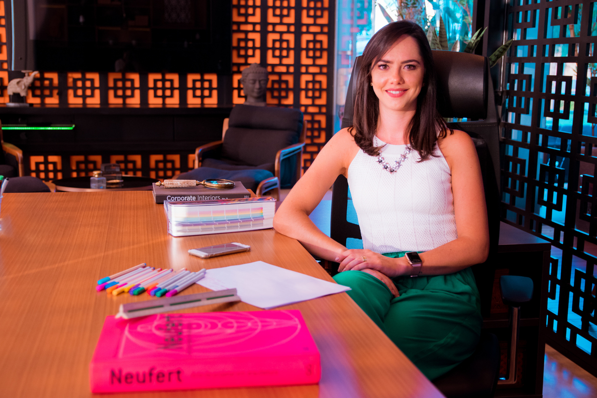 Ensaio Empresarial de Arquiteta - Henrique Drobnievski