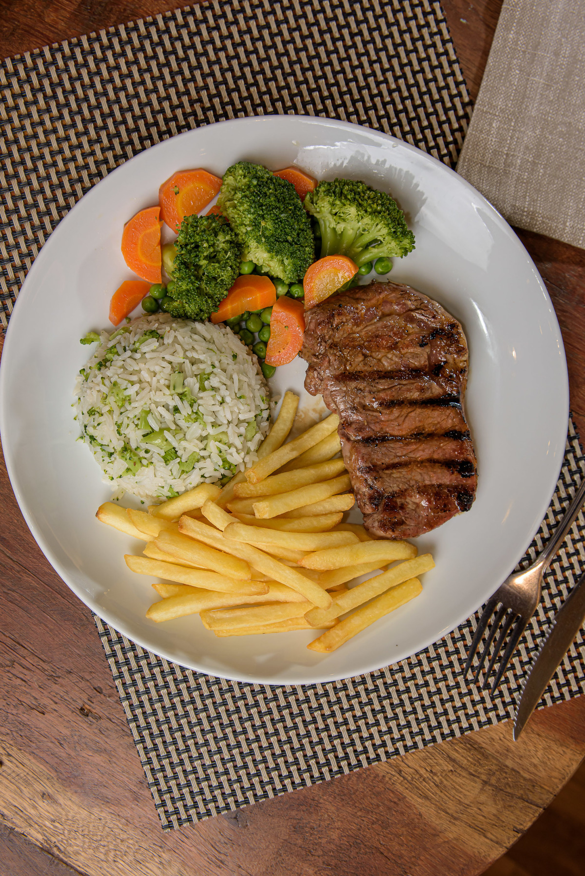 fotografia de comida, ribeirão preto, tempero brasileiro, photofood, fotógrafo em ribeirão preto, fotografia para restaurante, fotografia gastronômica, prato executivo, foto de comida, picanha