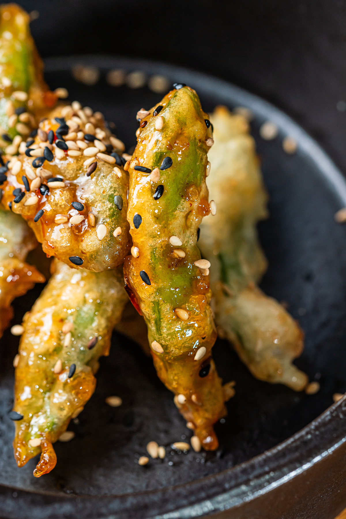 Explore a magia da fotografia de comida asiática no coração de Ribeirão Preto, com a equipe do Kay Asinan Cuisine. Nossas lentes capturam a culinária asiática. Fotografia de comida asiática no seu melhor, só com a Photo&food