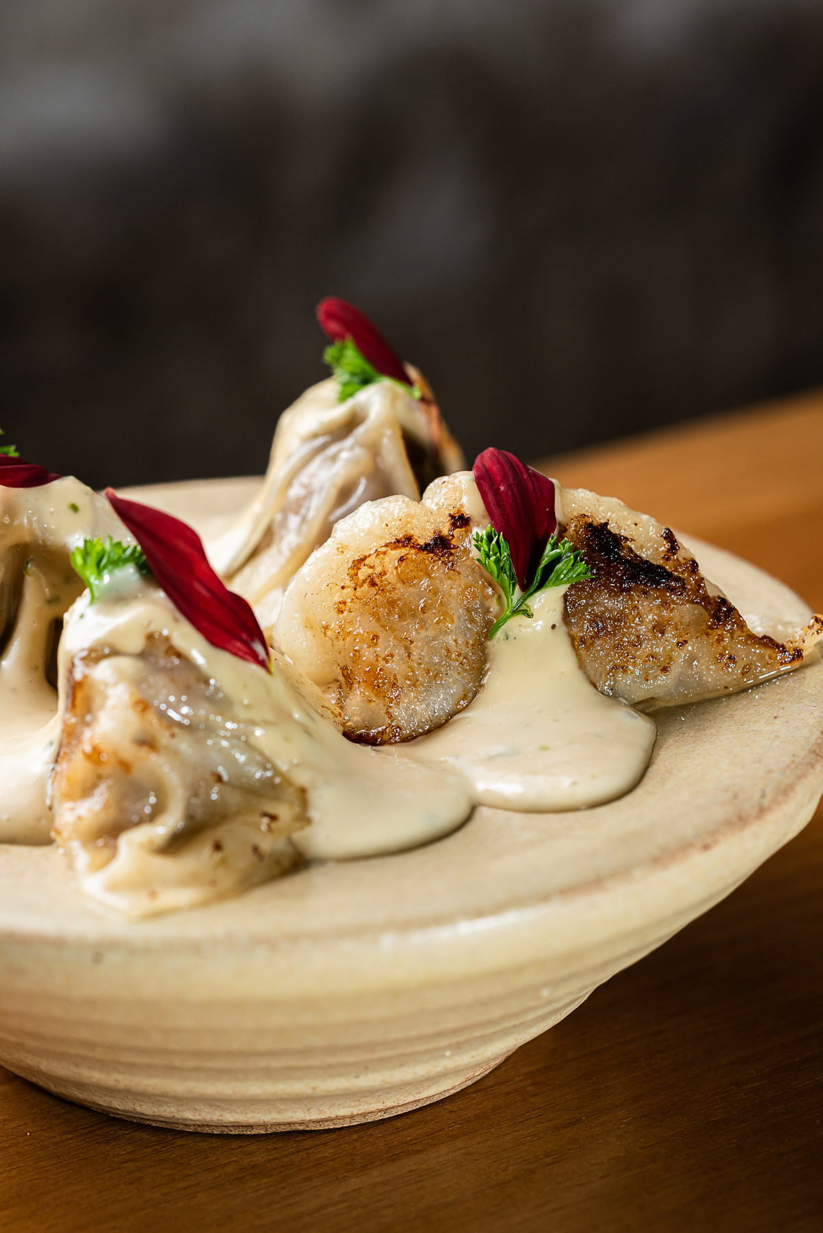 Explore a magia da fotografia de comida asiática no coração de Ribeirão Preto, com a equipe do Kay Asinan Cuisine. Nossas lentes capturam a culinária asiática. Fotografia de comida asiática no seu melhor, só com a Photo&food