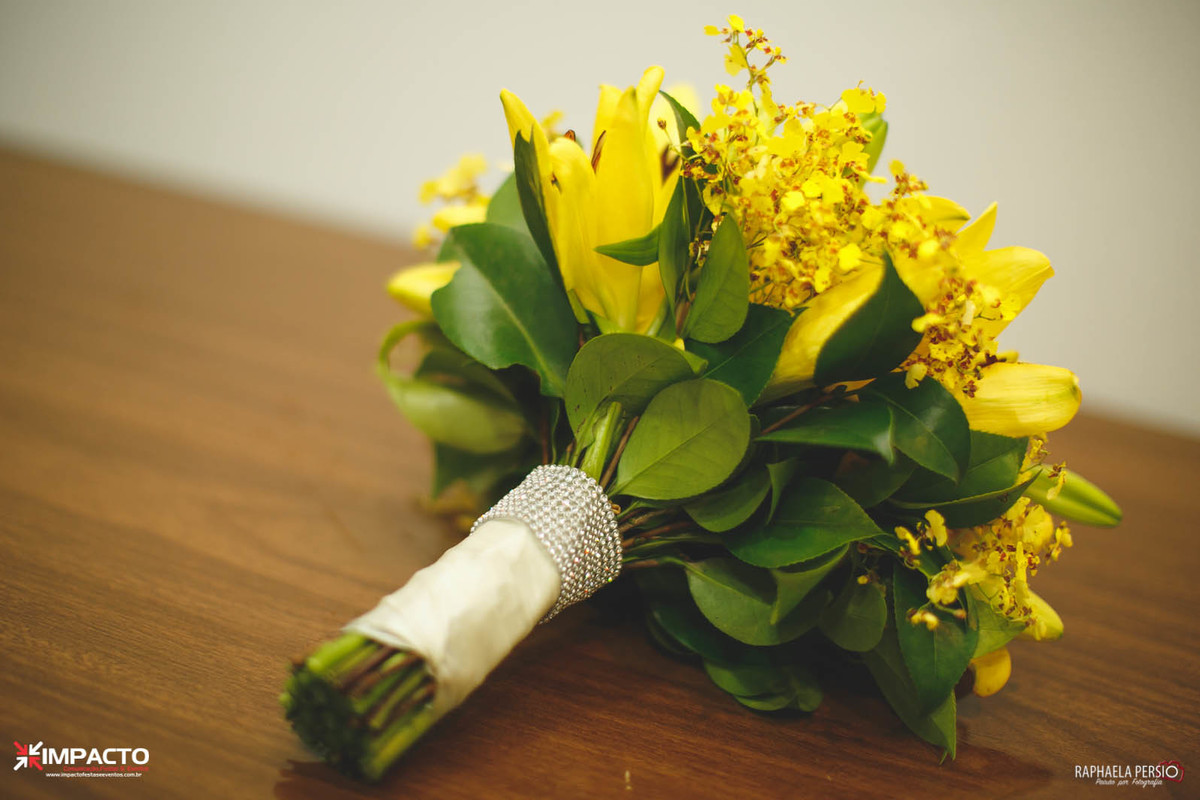 buquê da noiva amarelo