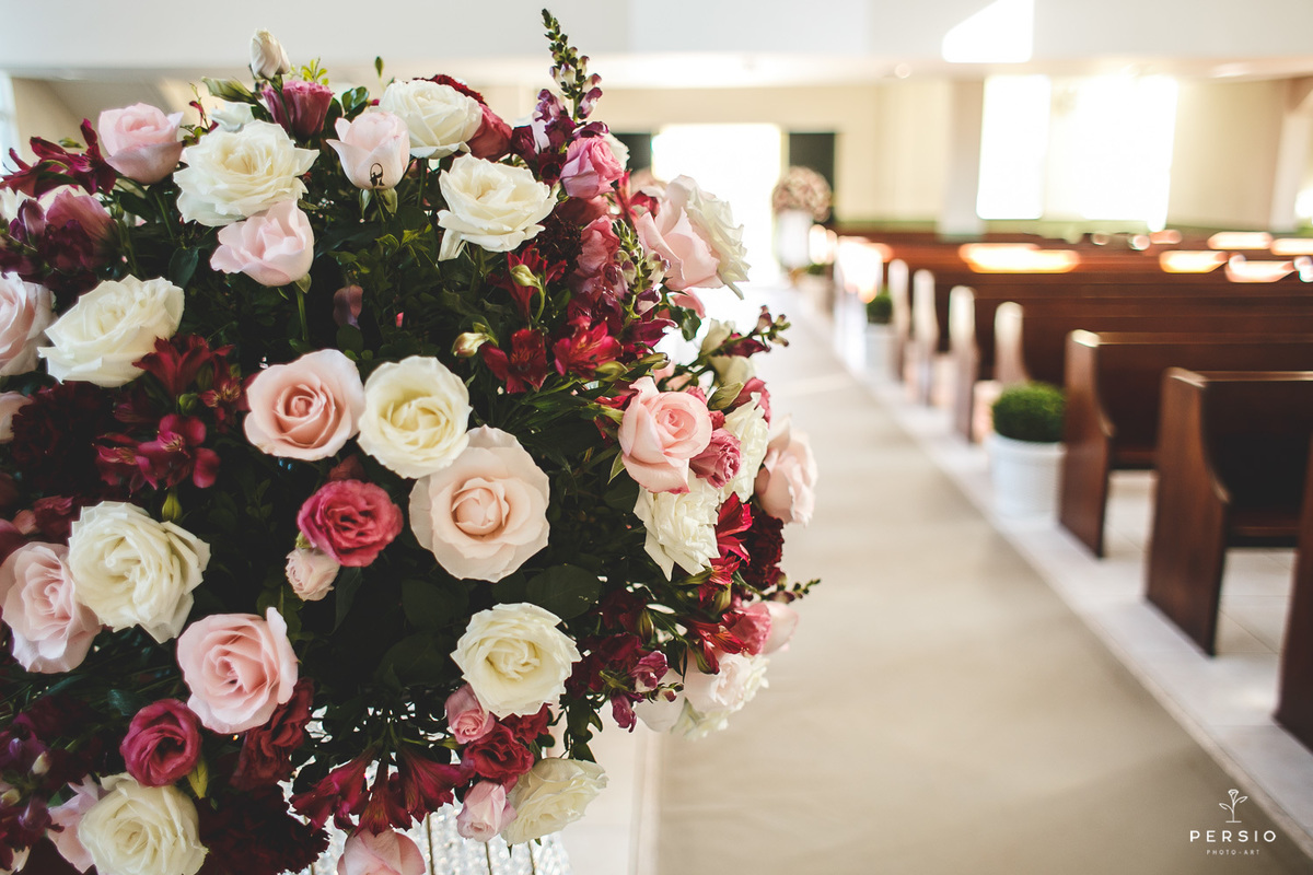 arranjo casamento marsala e rosa