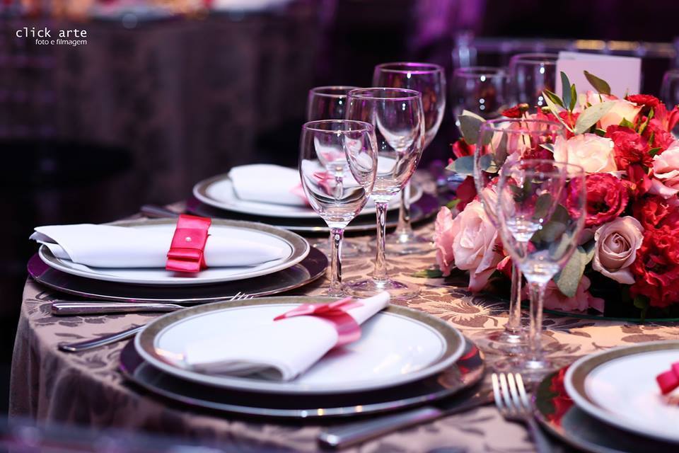 centro de mesa marsala e rosa