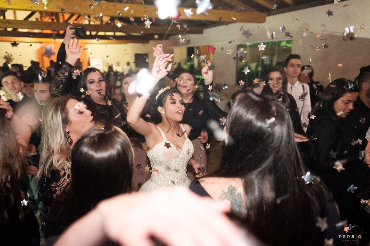 Debutante curtindo a balada