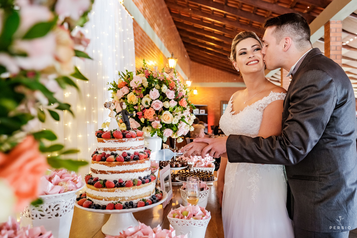 naked cake casamento