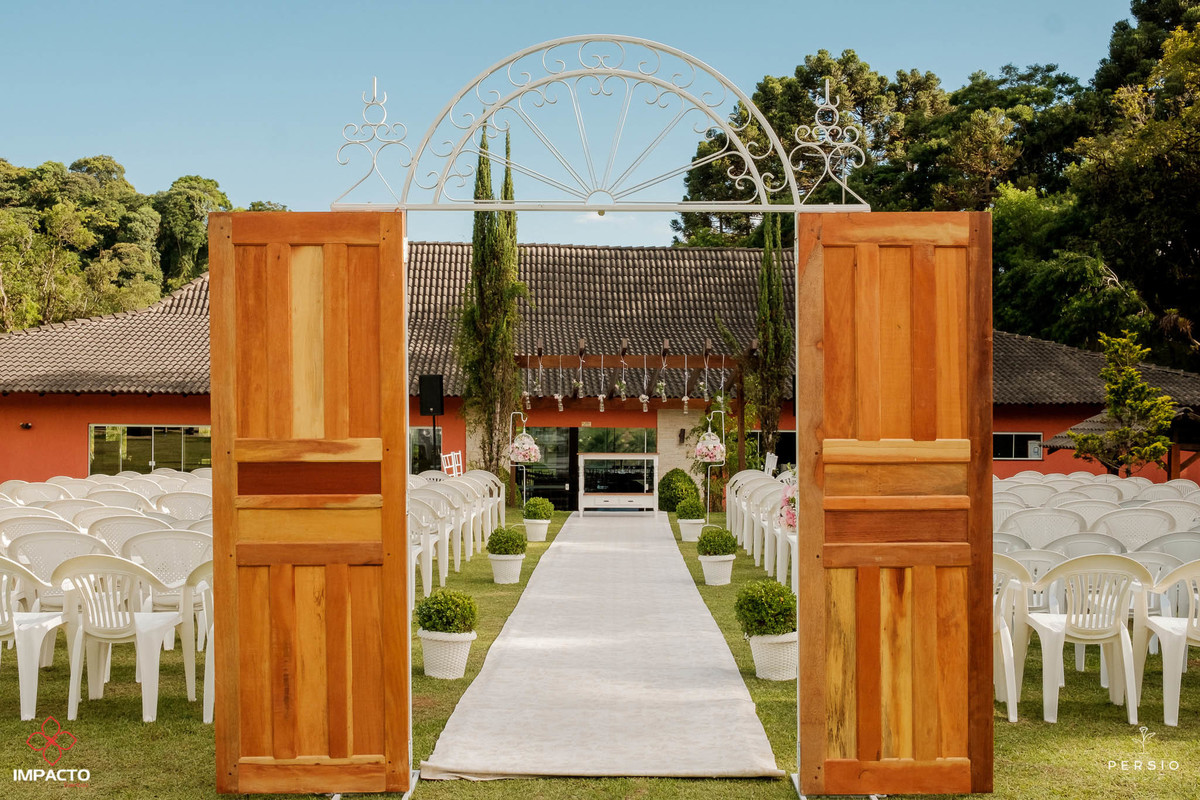 porta casamento ao ar livre