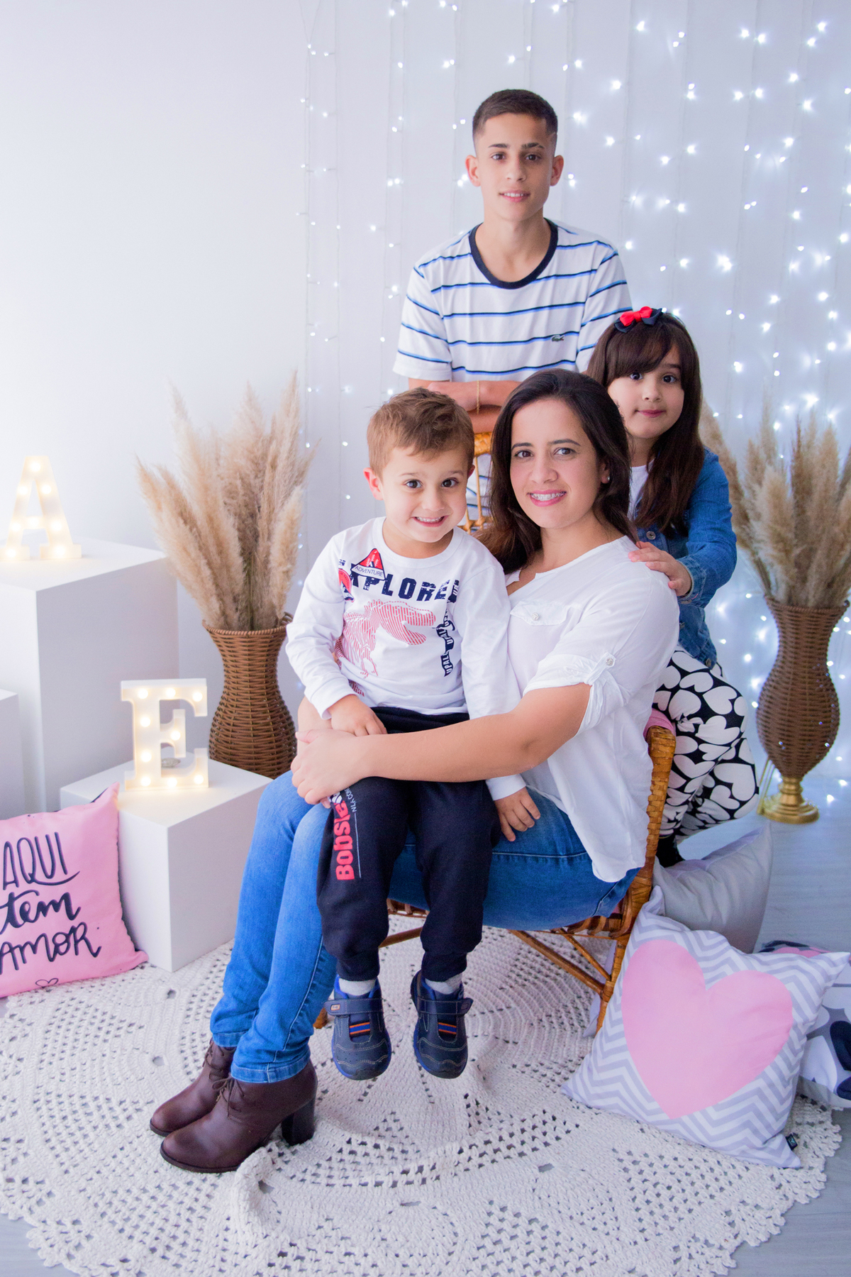 acompanhamento mensal de bebe caxias do sul figurino cenario tematico  personagem foto infantil serra gaucha fotografia familia mundo azul rosa ensaio fotografico crianca newborn baby menino menina smash the cake esmague o bolo banheira urso circo