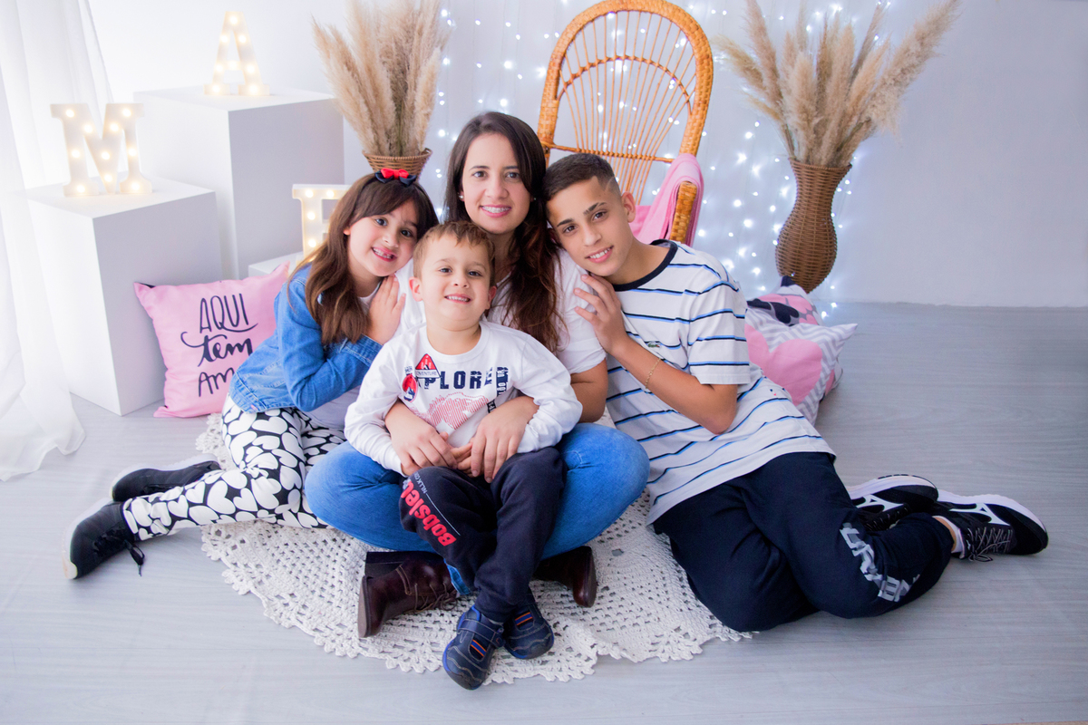 acompanhamento mensal de bebe caxias do sul figurino cenario tematico  personagem foto infantil serra gaucha fotografia familia mundo azul rosa ensaio fotografico crianca newborn baby menino menina smash the cake esmague o bolo banheira urso circo