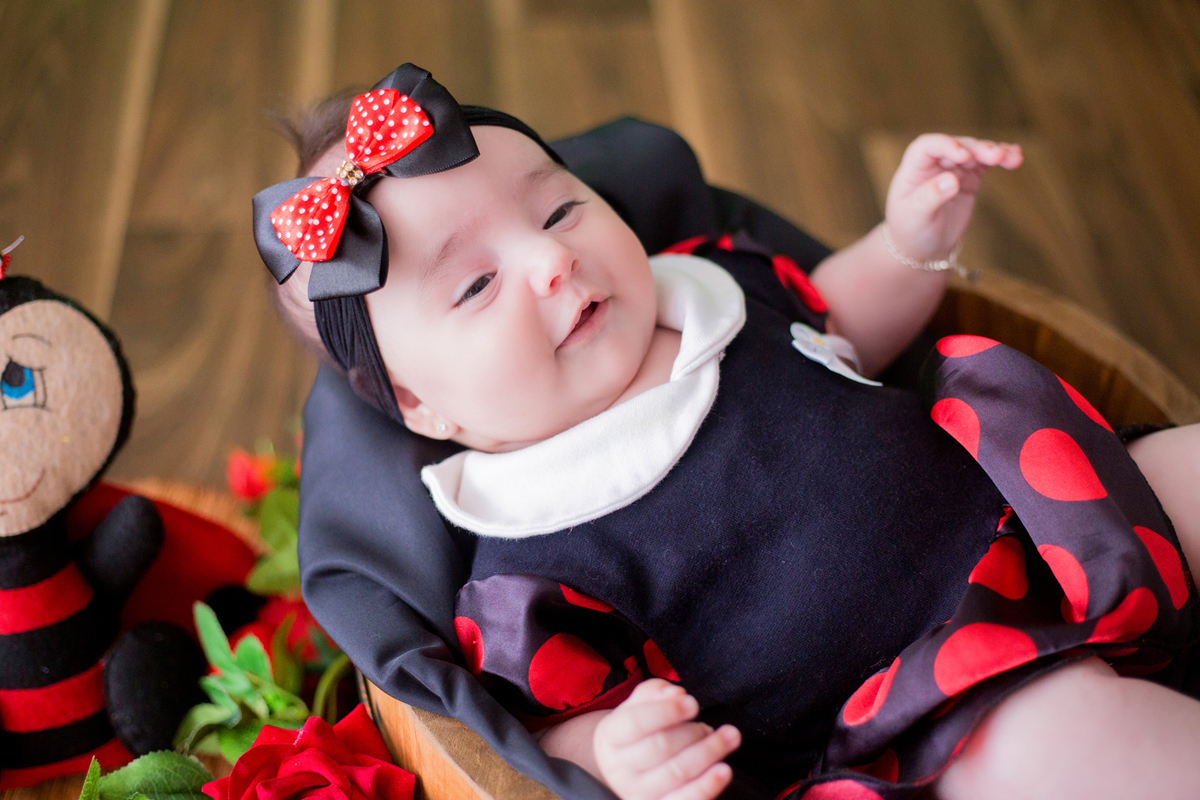 acompanhamento mensal de bebe caxias do sul figurino cenario tematico  personagem foto infantil serra gaucha fotografia familia mundo azul rosa ensaio fotografico crianca newborn baby menino menina smash the cake esmague o bolo banheira urso circo