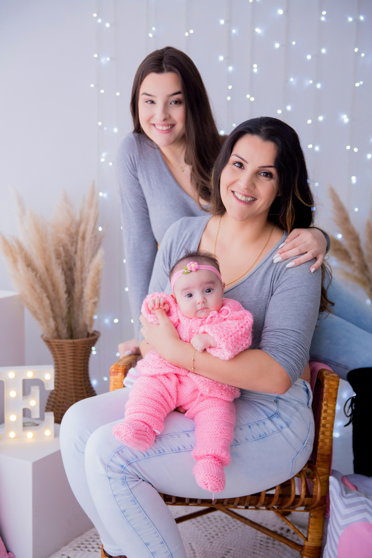 acompanhamento mensal de bebe caxias do sul figurino cenario tematico  personagem foto infantil serra gaucha fotografia familia mundo azul rosa ensaio fotografico crianca newborn baby menino menina smash the cake esmague o bolo banheira urso circo