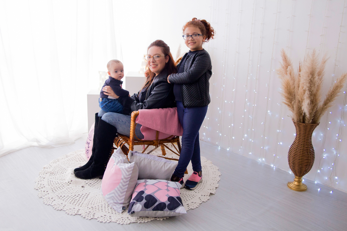 acompanhamento mensal de bebe caxias do sul figurino cenario tematico  personagem foto infantil serra gaucha fotografia familia mundo azul rosa ensaio fotografico crianca newborn baby menino menina smash the cake esmague o bolo banheira urso circo