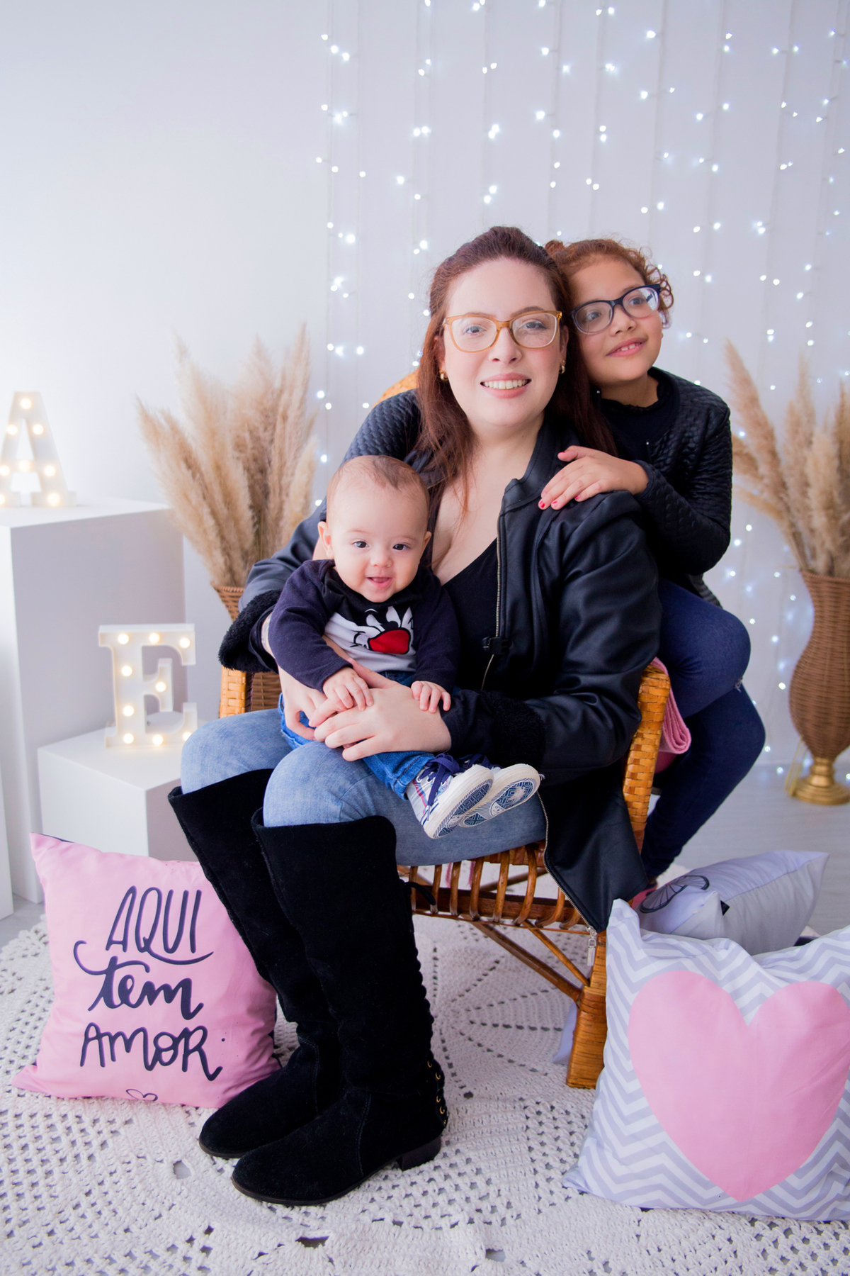 acompanhamento mensal de bebe caxias do sul figurino cenario tematico  personagem foto infantil serra gaucha fotografia familia mundo azul rosa ensaio fotografico crianca newborn baby menino menina smash the cake esmague o bolo banheira urso circo