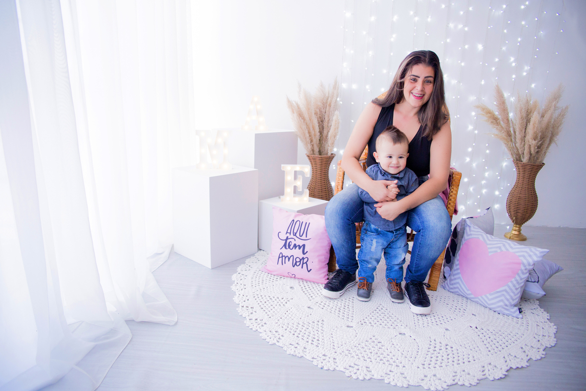 acompanhamento mensal de bebe caxias do sul figurino cenario tematico  personagem foto infantil serra gaucha fotografia familia mundo azul rosa ensaio fotografico crianca newborn baby menino menina smash the cake esmague o bolo banheira urso circo