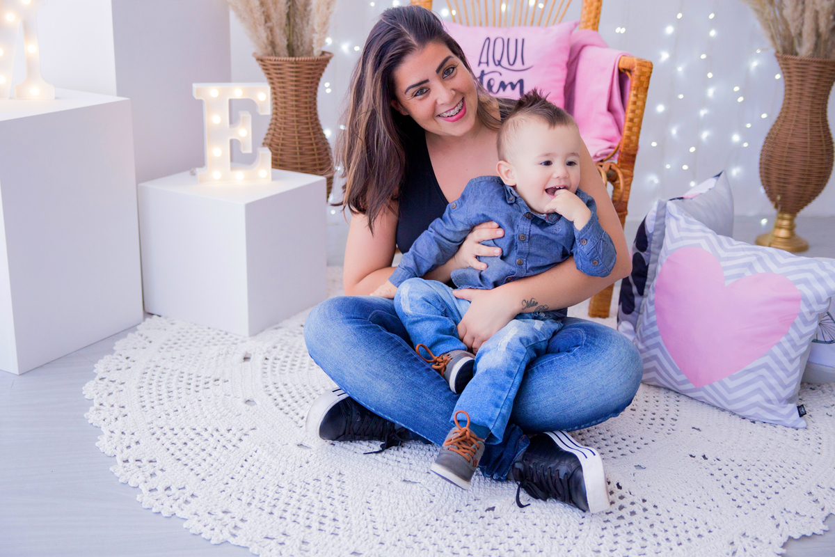acompanhamento mensal de bebe caxias do sul figurino cenario tematico  personagem foto infantil serra gaucha fotografia familia mundo azul rosa ensaio fotografico crianca newborn baby menino menina smash the cake esmague o bolo banheira urso circo