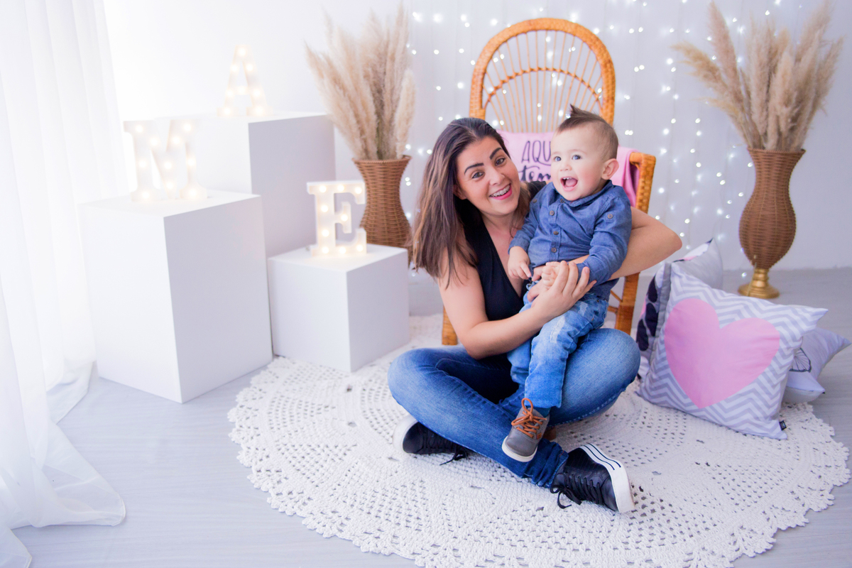 acompanhamento mensal de bebe caxias do sul figurino cenario tematico  personagem foto infantil serra gaucha fotografia familia mundo azul rosa ensaio fotografico crianca newborn baby menino menina smash the cake esmague o bolo banheira urso circo