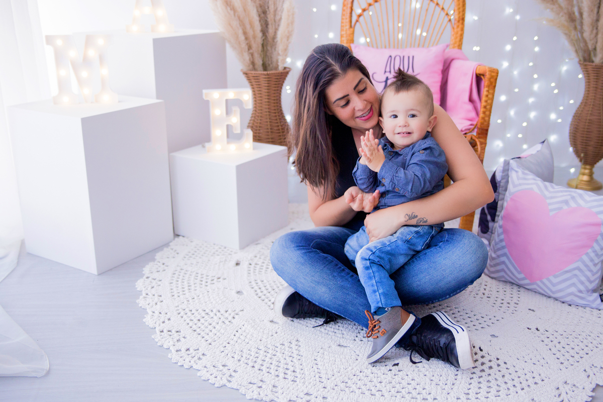 acompanhamento mensal de bebe caxias do sul figurino cenario tematico  personagem foto infantil serra gaucha fotografia familia mundo azul rosa ensaio fotografico crianca newborn baby menino menina smash the cake esmague o bolo banheira urso circo
