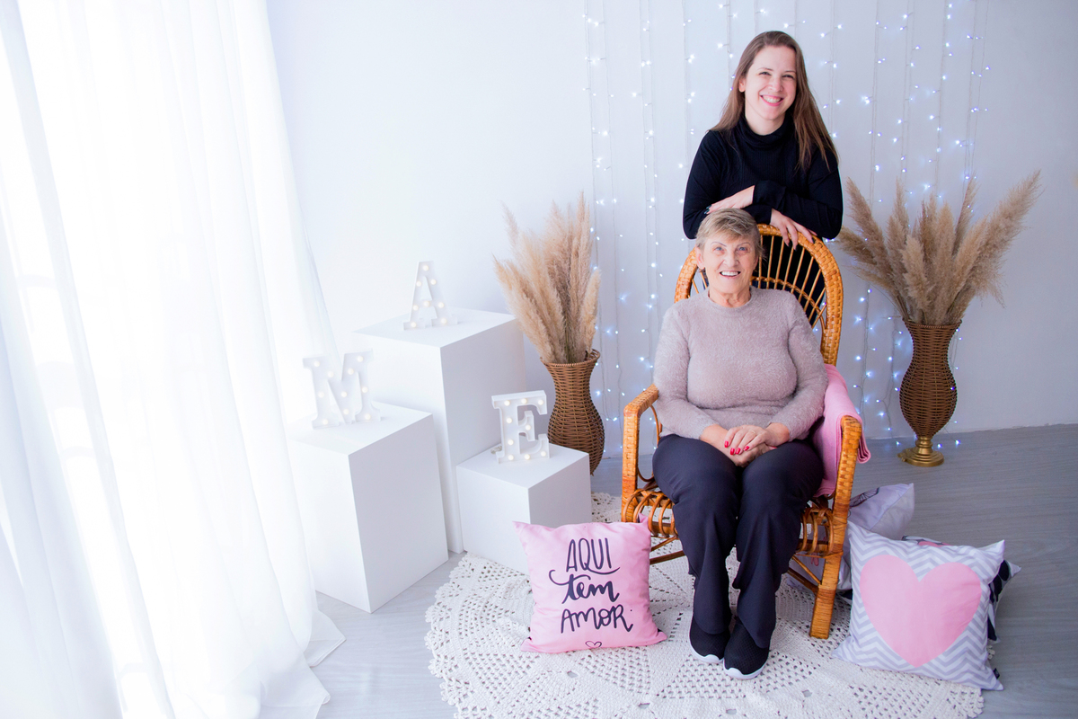 acompanhamento mensal de bebe caxias do sul figurino cenario tematico  personagem foto infantil serra gaucha fotografia familia mundo azul rosa ensaio fotografico crianca newborn baby menino menina smash the cake esmague o bolo banheira urso circo