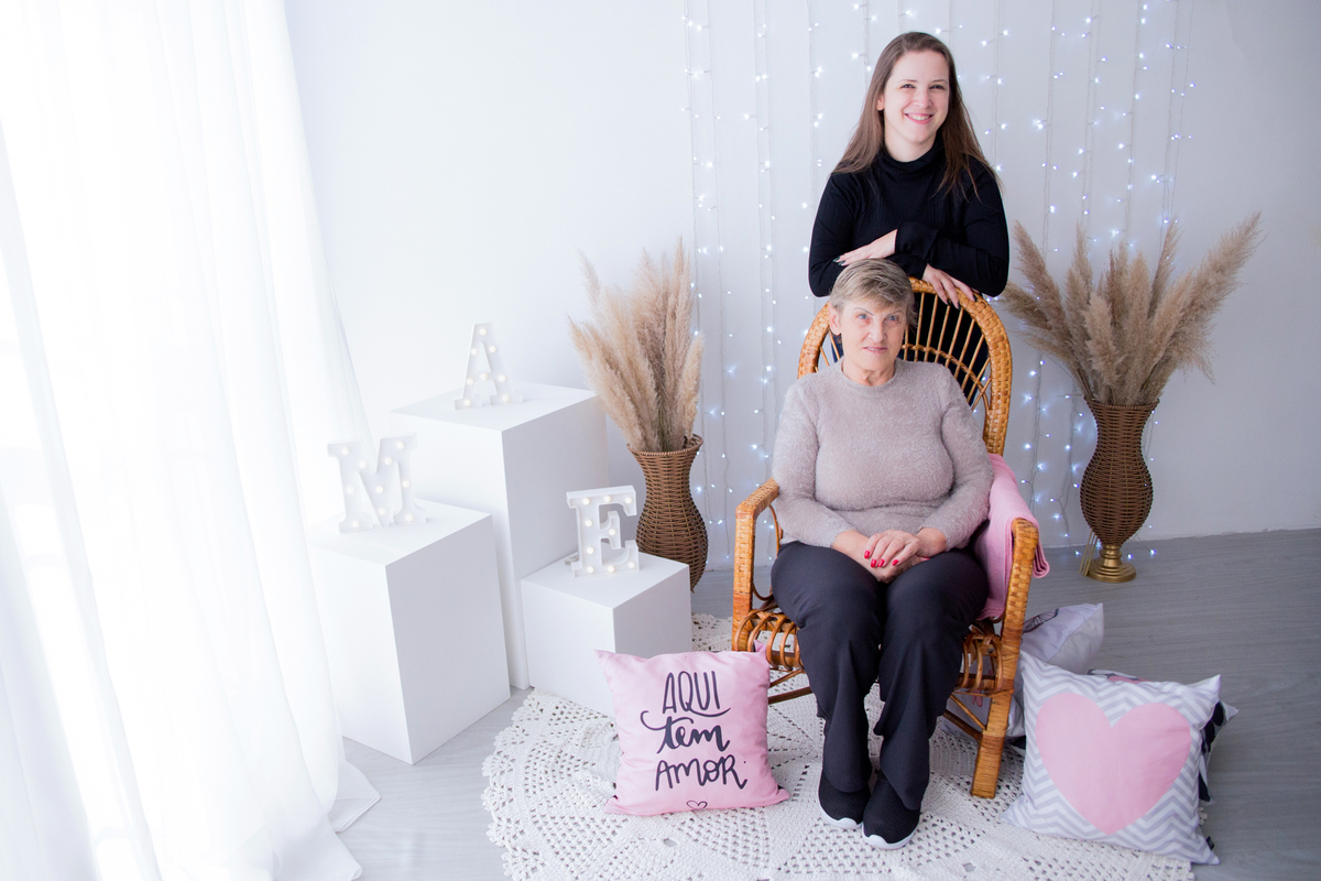 acompanhamento mensal de bebe caxias do sul figurino cenario tematico  personagem foto infantil serra gaucha fotografia familia mundo azul rosa ensaio fotografico crianca newborn baby menino menina smash the cake esmague o bolo banheira urso circo
