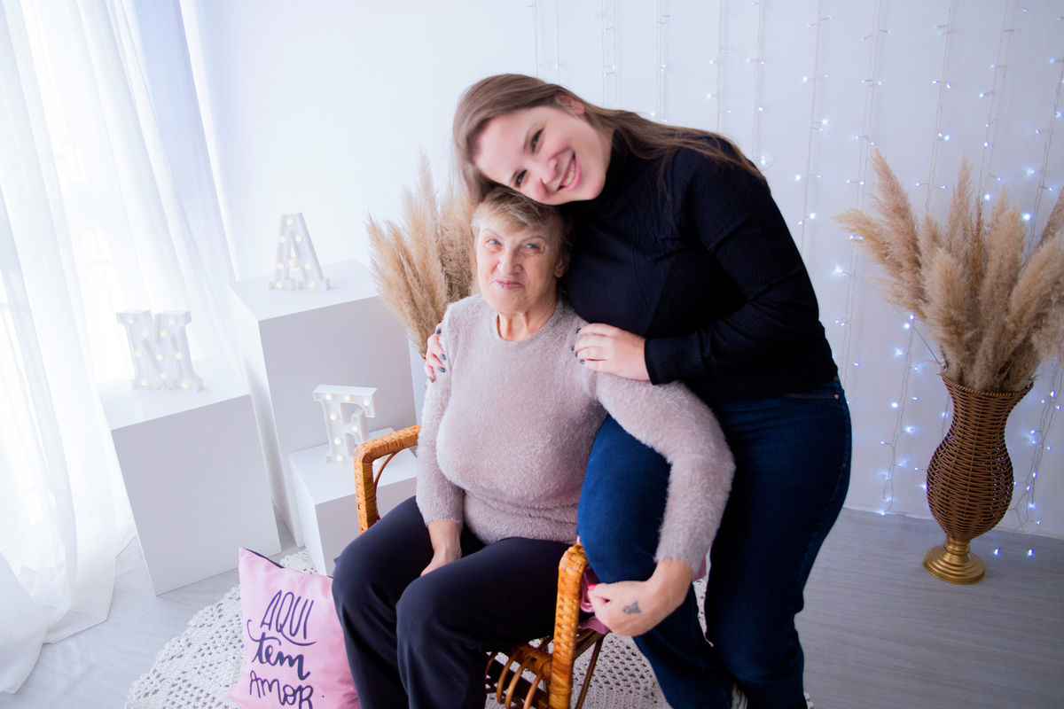 acompanhamento mensal de bebe caxias do sul figurino cenario tematico  personagem foto infantil serra gaucha fotografia familia mundo azul rosa ensaio fotografico crianca newborn baby menino menina smash the cake esmague o bolo banheira urso circo