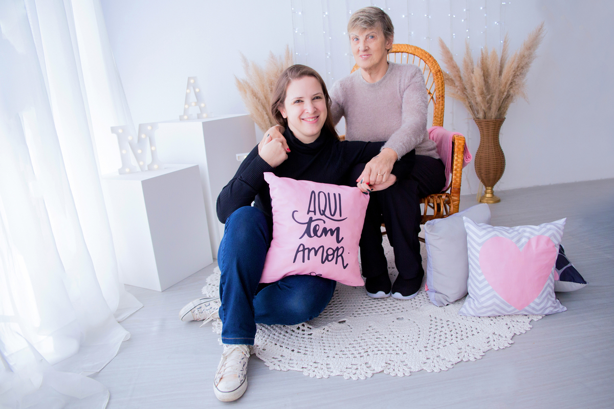 acompanhamento mensal de bebe caxias do sul figurino cenario tematico  personagem foto infantil serra gaucha fotografia familia mundo azul rosa ensaio fotografico crianca newborn baby menino menina smash the cake esmague o bolo banheira urso circo