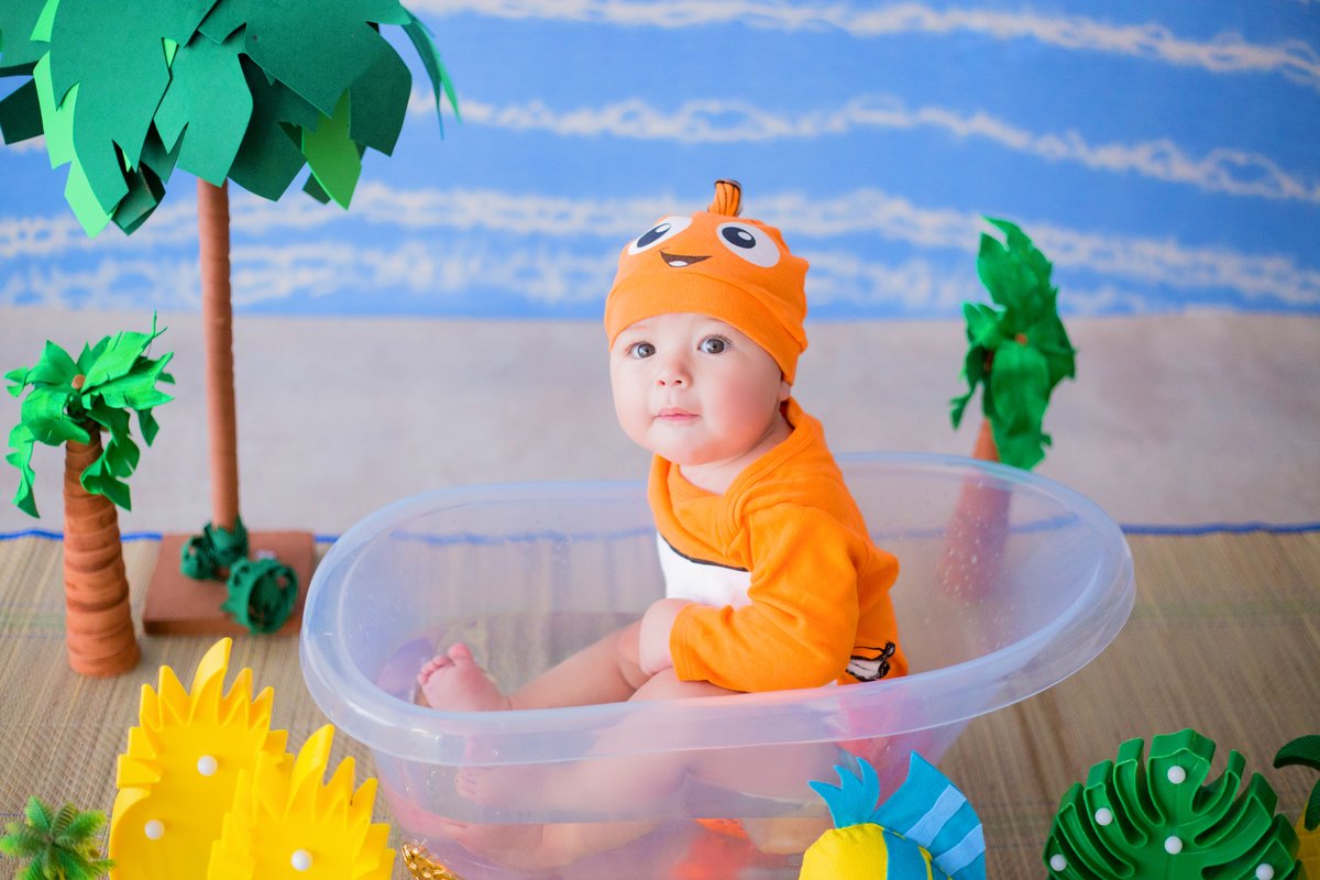 acompanhamento mensal de bebe caxias do sul figurino cenario tematico  personagem foto infantil serra gaucha fotografia familia mundo azul rosa ensaio fotografico crianca newborn baby menino menina smash the cake esmague o bolo banheira urso circo