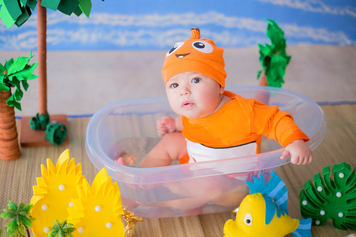 acompanhamento mensal de bebe caxias do sul figurino cenario tematico  personagem foto infantil serra gaucha fotografia familia mundo azul rosa ensaio fotografico crianca newborn baby menino menina smash the cake esmague o bolo banheira urso circo