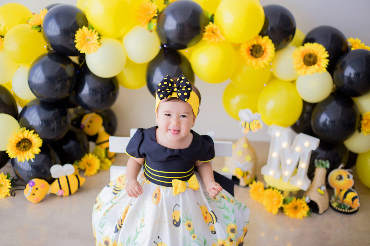 acompanhamento mensal de bebe caxias do sul figurino cenario tematico  personagem foto infantil serra gaucha fotografia familia mundo azul rosa ensaio fotografico crianca newborn baby menino menina smash the cake esmague o bolo banheira urso circo