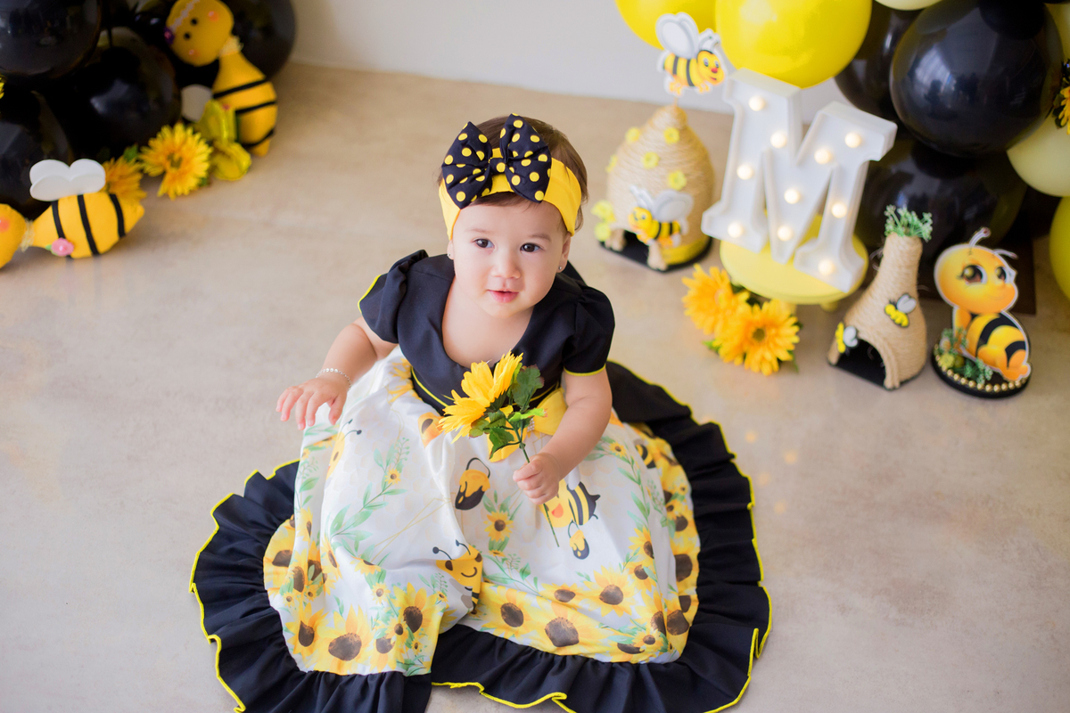 acompanhamento mensal de bebe caxias do sul figurino cenario tematico  personagem foto infantil serra gaucha fotografia familia mundo azul rosa ensaio fotografico crianca newborn baby menino menina smash the cake esmague o bolo banheira urso circo