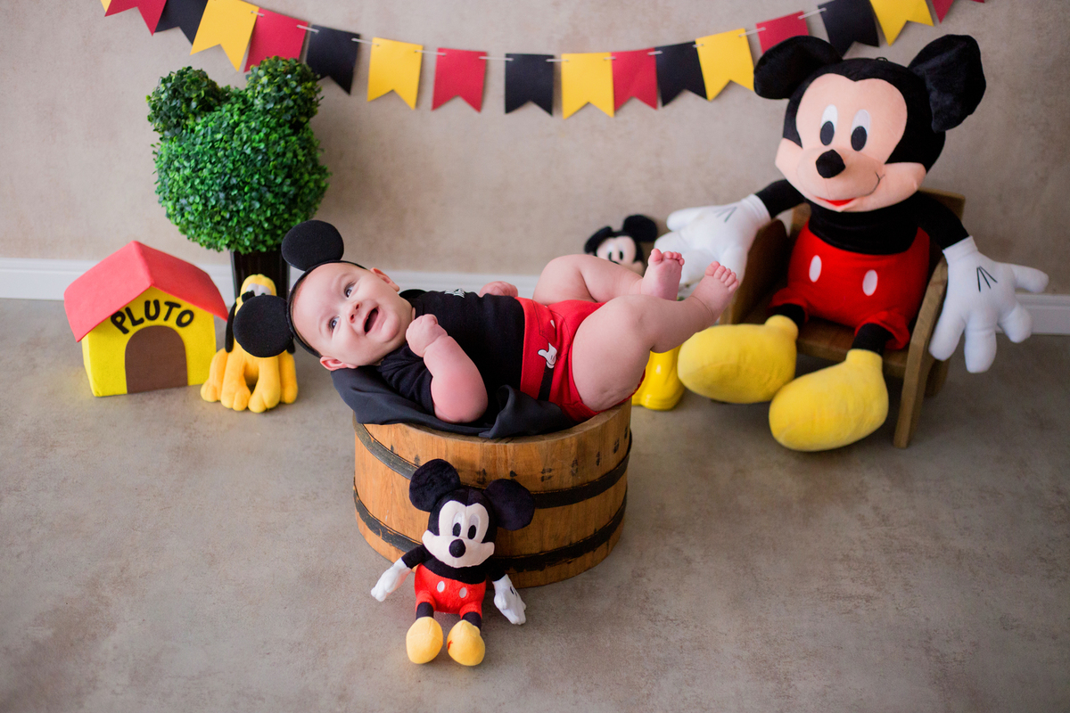 acompanhamento mensal de bebe caxias do sul figurino cenario tematico  personagem foto infantil serra gaucha fotografia familia mundo azul rosa ensaio fotografico crianca newborn baby menino menina smash the cake esmague o bolo banheira urso circo