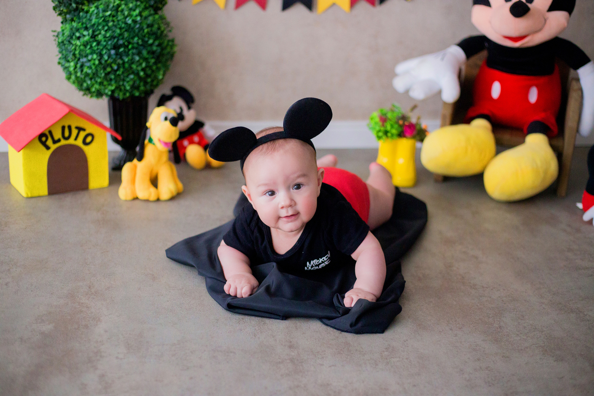 acompanhamento mensal de bebe caxias do sul figurino cenario tematico  personagem foto infantil serra gaucha fotografia familia mundo azul rosa ensaio fotografico crianca newborn baby menino menina smash the cake esmague o bolo banheira urso circo