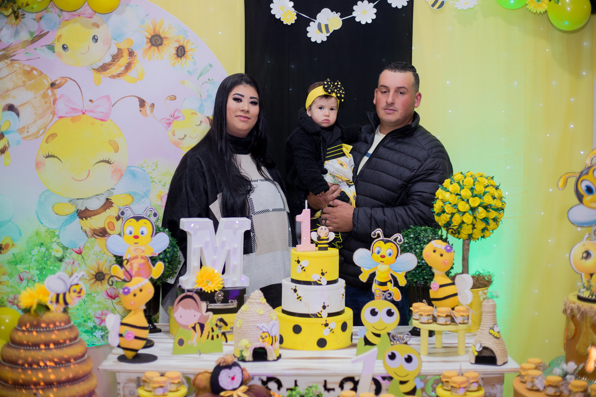 acompanhamento mensal de bebe caxias do sul figurino cenario tematico  personagem foto infantil serra gaucha fotografia familia mundo azul rosa ensaio fotografico crianca newborn baby menino menina smash the cake esmague o bolo banheira urso circo