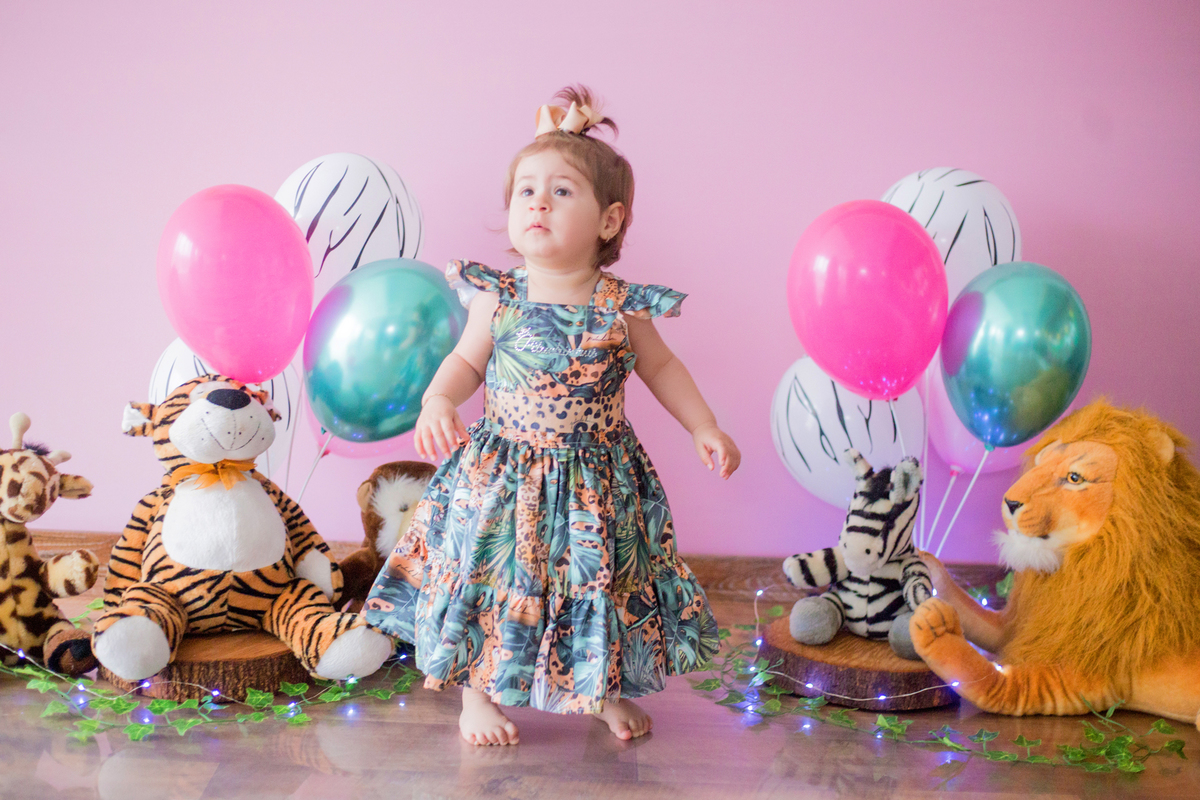 acompanhamento mensal de bebe caxias do sul figurino cenario tematico  personagem foto infantil serra gaucha fotografia familia mundo azul rosa ensaio fotografico crianca newborn baby menino menina smash the cake esmague o bolo banheira urso circo