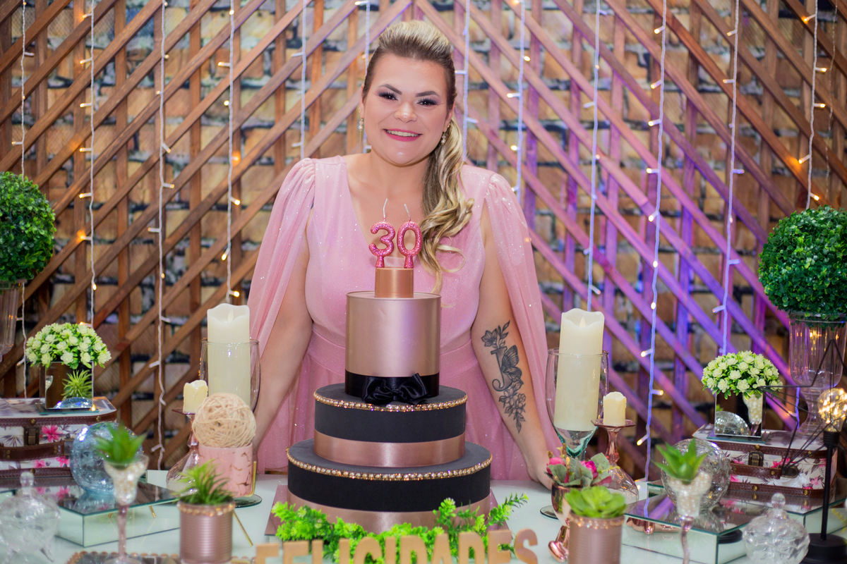 acompanhamento mensal de bebe caxias do sul figurino cenario tematico  personagem foto infantil serra gaucha fotografia familia mundo azul rosa ensaio fotografico crianca newborn baby menino menina smash the cake esmague o bolo banheira urso circo