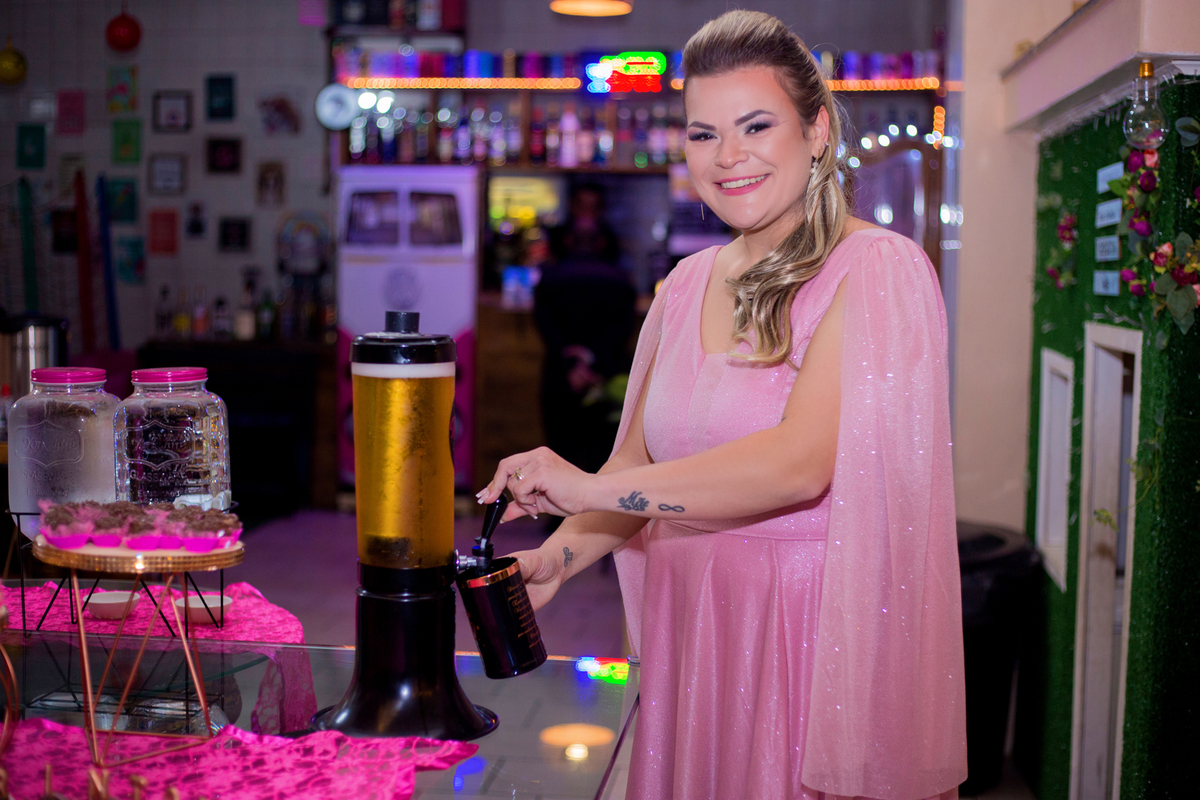 acompanhamento mensal de bebe caxias do sul figurino cenario tematico  personagem foto infantil serra gaucha fotografia familia mundo azul rosa ensaio fotografico crianca newborn baby menino menina smash the cake esmague o bolo banheira urso circo