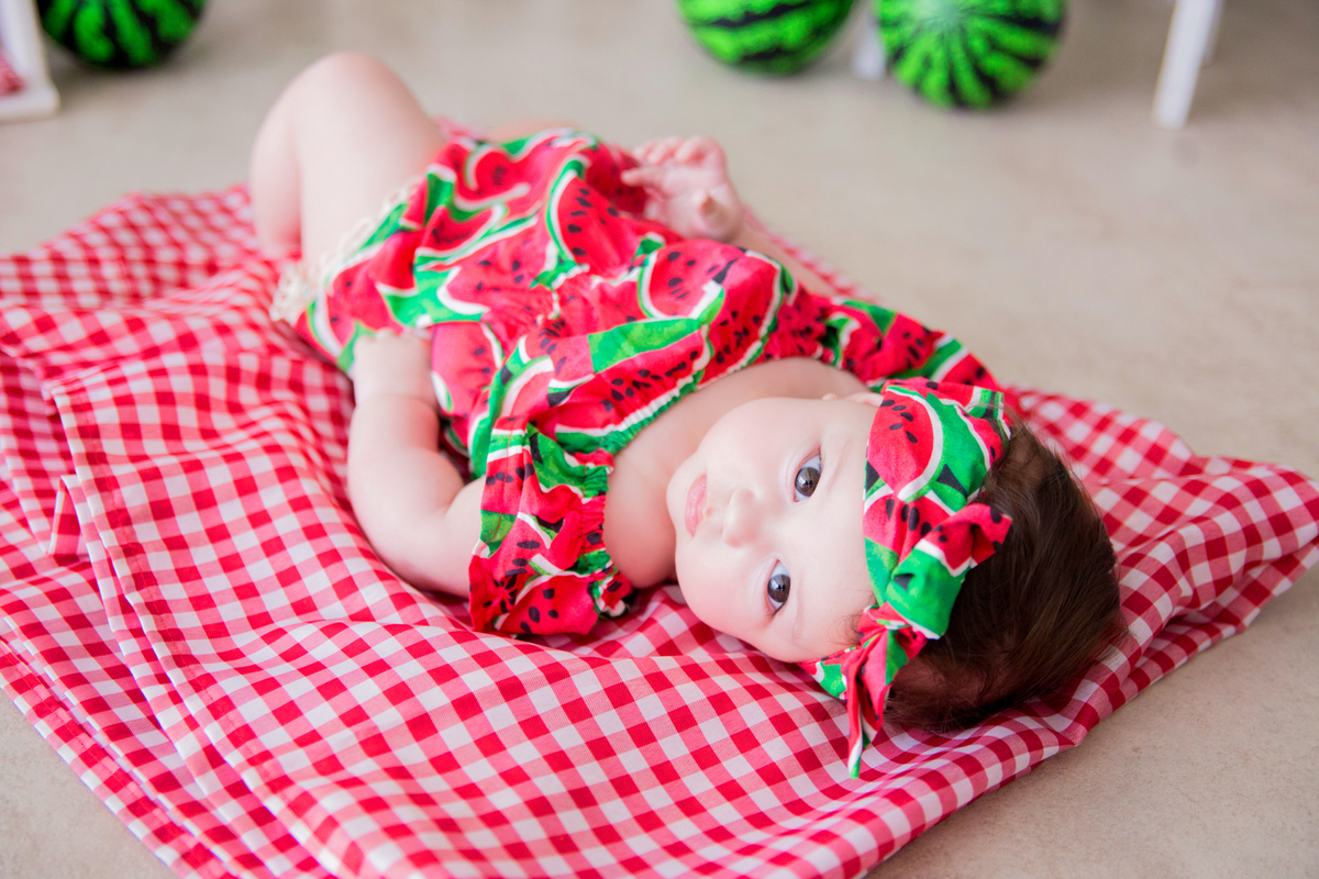 acompanhamento mensal de bebe caxias do sul figurino cenario tematico  personagem foto infantil serra gaucha fotografia familia mundo azul rosa ensaio fotografico crianca newborn baby menino menina smash the cake esmague o bolo banheira urso circo