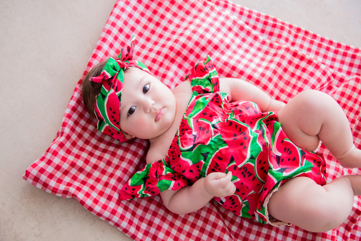 acompanhamento mensal de bebe caxias do sul figurino cenario tematico  personagem foto infantil serra gaucha fotografia familia mundo azul rosa ensaio fotografico crianca newborn baby menino menina smash the cake esmague o bolo banheira urso circo