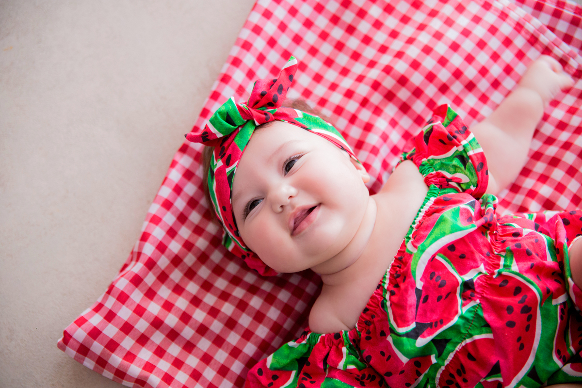 acompanhamento mensal de bebe caxias do sul figurino cenario tematico  personagem foto infantil serra gaucha fotografia familia mundo azul rosa ensaio fotografico crianca newborn baby menino menina smash the cake esmague o bolo banheira urso circo