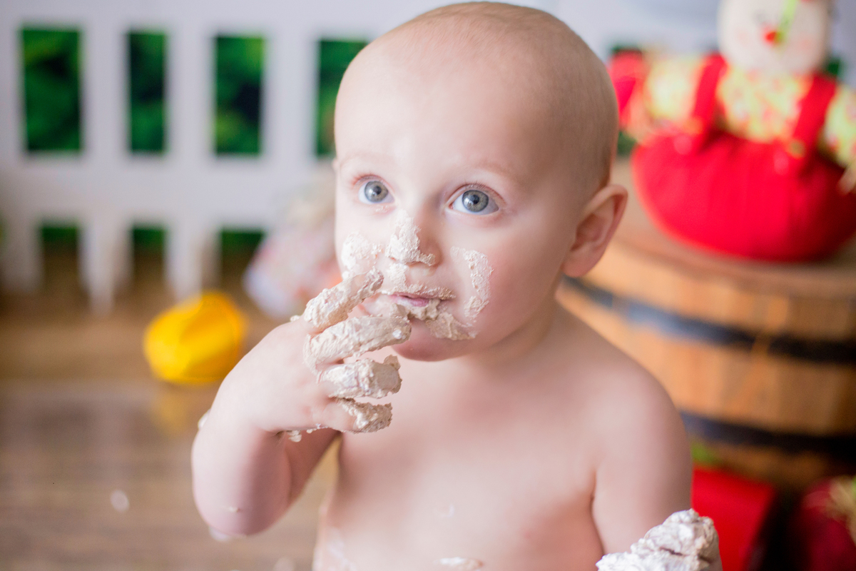 acompanhamento mensal de bebe caxias do sul figurino cenario tematico  personagem foto infantil serra gaucha fotografia familia mundo azul rosa ensaio fotografico crianca newborn baby menino menina smash the cake esmague o bolo banheira urso circo