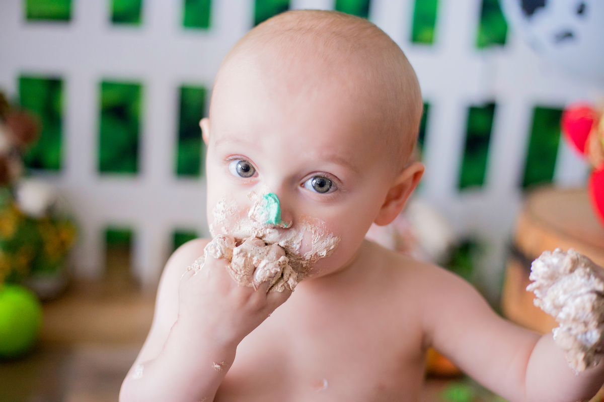 acompanhamento mensal de bebe caxias do sul figurino cenario tematico  personagem foto infantil serra gaucha fotografia familia mundo azul rosa ensaio fotografico crianca newborn baby menino menina smash the cake esmague o bolo banheira urso circo
