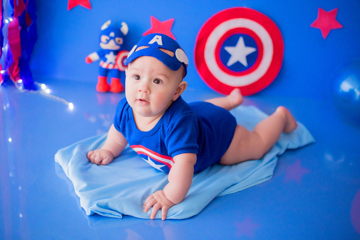 acompanhamento mensal de bebe caxias do sul figurino cenario tematico  personagem foto infantil serra gaucha fotografia familia mundo azul rosa ensaio fotografico crianca newborn baby menino menina smash the cake esmague o bolo banheira urso circo