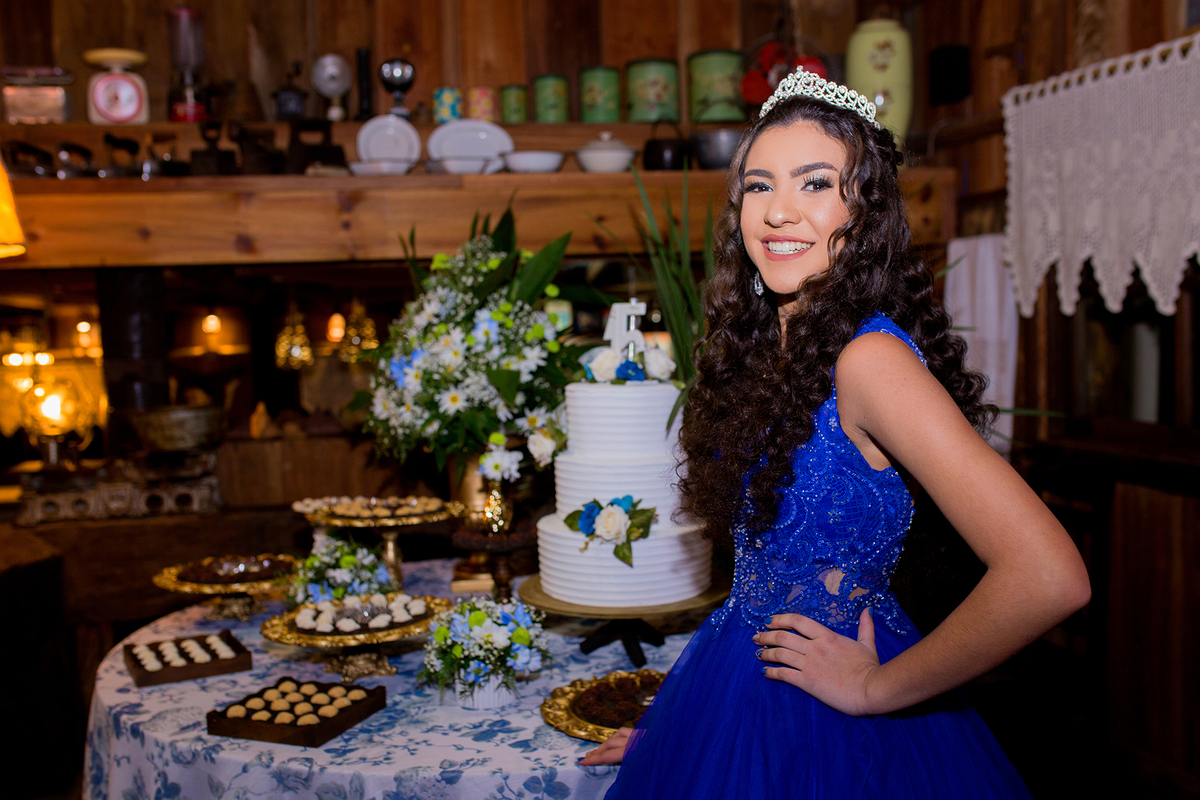 acompanhamento mensal de bebe caxias do sul figurino cenario tematico  personagem foto infantil serra gaucha fotografia familia mundo azul rosa ensaio fotografico crianca newborn baby menino menina smash the cake esmague o bolo banheira urso circo