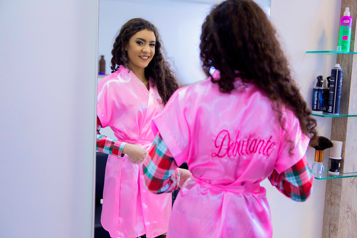 acompanhamento mensal de bebe caxias do sul figurino cenario tematico  personagem foto infantil serra gaucha fotografia familia mundo azul rosa ensaio fotografico crianca newborn baby menino menina smash the cake esmague o bolo banheira urso circo